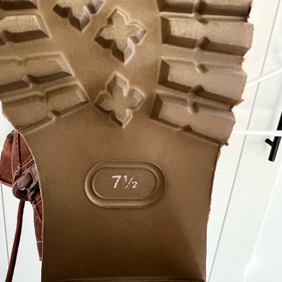 Anthropologie Seychelles muted pink Sherpa boots - never worn NEW - Picture 3 of 9